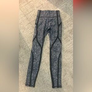 Lululemon leggings-RARE-size 2